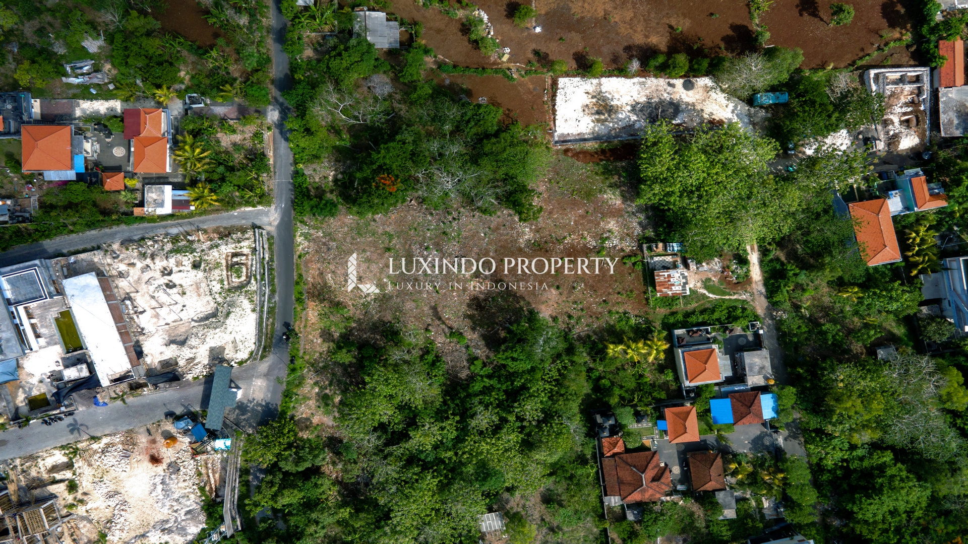 PECATU - FREEHOLD LAND FOR SALE NEAR MELASTI SOUTH BALI, 14 ARE NEAR CLIFFS & BEACHES ( FHL477 )